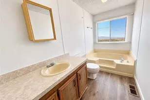 60575 Joshua Tree Ln, Landers, CA 92285 - Photo 13