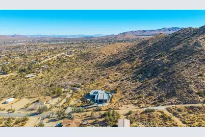 8175 Fox Trail, Yucca Valley, CA 92284 - Photo 57