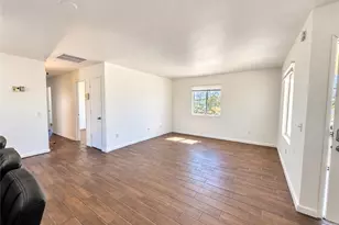 7045 Mission, 29 Palms MCB, CA 92277 - Photo 3