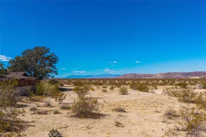 6317 Alfalfa, 29 Palms MCB, CA 92277 - Photo 9