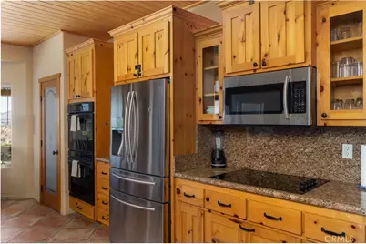 7559 Rockaway Avenue, Yucca Valley, CA 92284 - Photo 15