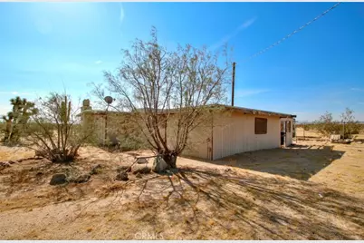 62105 Moon Drive, Joshua Tree, CA 92252 - Photo 3