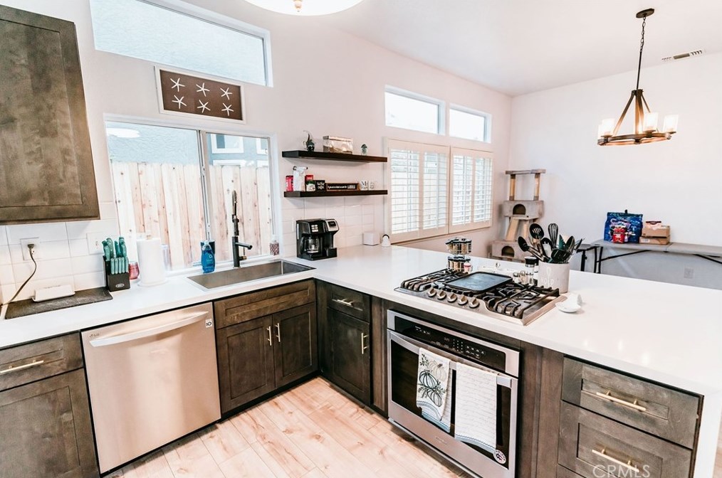 695 Summit Lakes Way, Galt CA  95632-3008 exterior