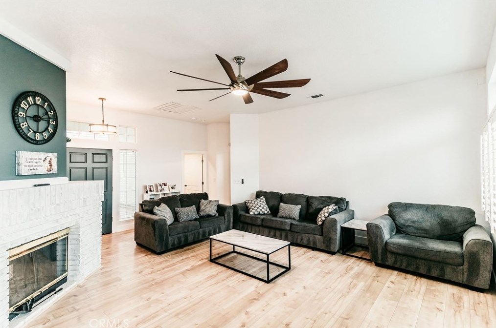 695 Summit Lakes Way, Galt CA  95632-3008 exterior