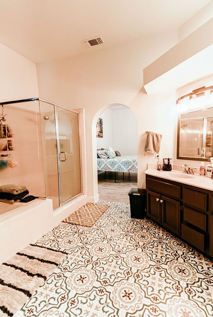 695 Summit Lakes Way, Galt CA  95632-3008 exterior