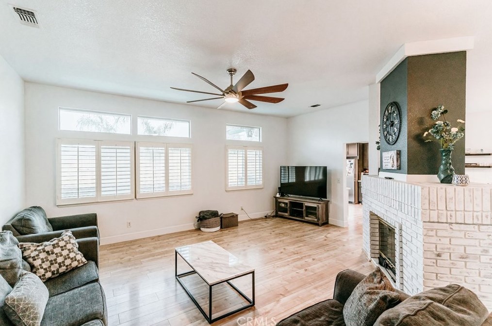 695 Summit Lakes Way, Galt CA  95632-3008 exterior