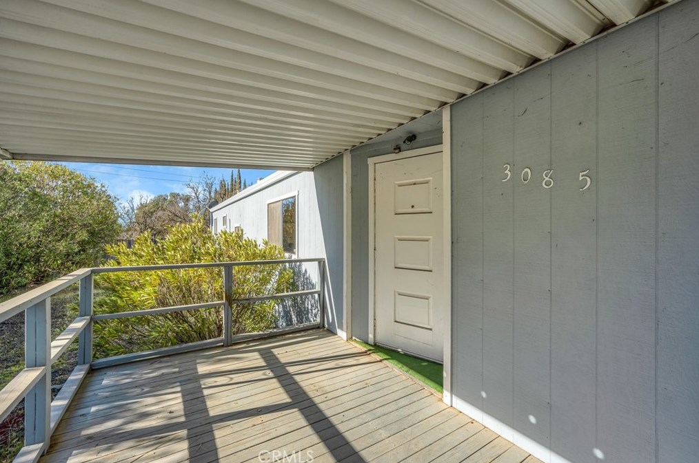 3085 Buckingham Way, Nice CA  95464-8605 exterior