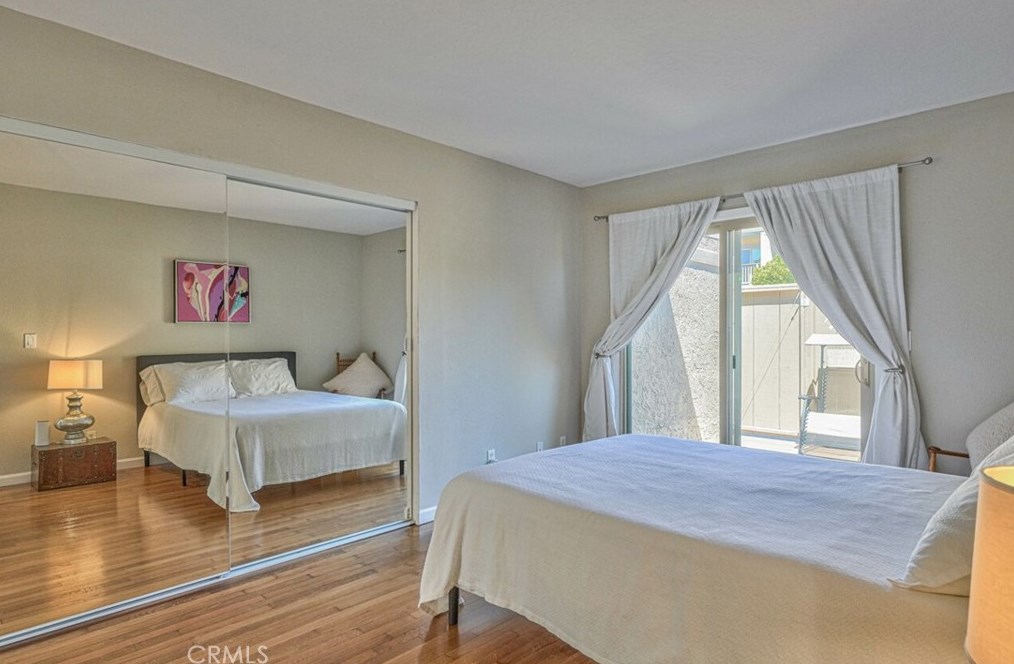 33 Montsalas Dr, Monterey CA  93940-5286 exterior