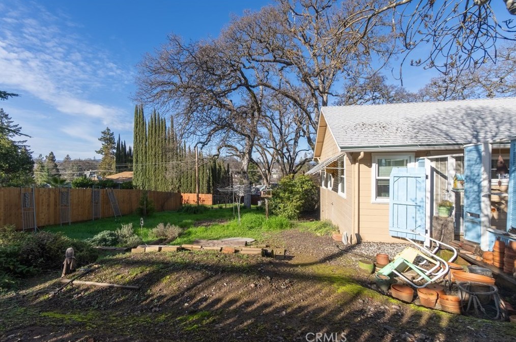 375 Brush St, Lakeport CA  95453-4626 exterior