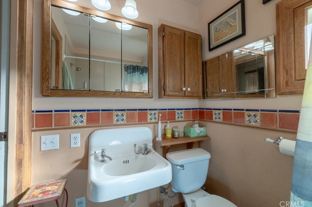 375 Brush St, Lakeport CA  95453-4626 exterior