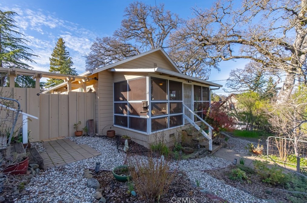 375 Brush St, Lakeport CA  95453-4626 exterior