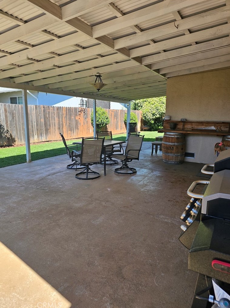 530 Washo Dr, Ukiah CA  95482-5139 exterior