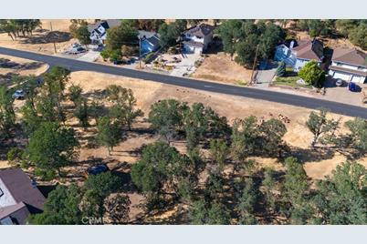 19697 Donkey Hill Road, Hidden Valley Lake, CA 95467 - Photo 9