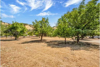 13660 Eastlake Drive, Clearlake, CA 95422 - Photo 29