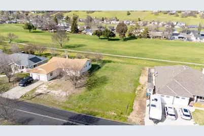 18482 Spyglass Road, Hidden Valley Lake, CA 95467 - Photo 3