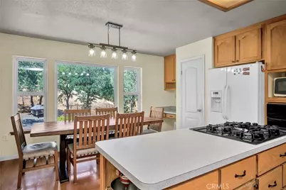 19652 Stinson Road, Hidden Valley Lake, CA 95467 - Photo 11