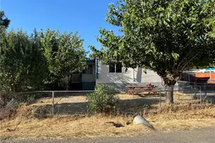 14300 Robinson Ave, Clearlake, CA 95422 - Photo 9