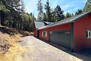 4101 Chinquapin Dr, Willits, CA 95490 - Photo 35