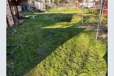 320 Armstrong Street, Lakeport, CA 95453 - Photo 15