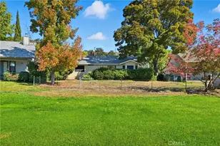 19575 Old Creek Rd, Hidden Valley Lake, CA 95467 - Photo 25