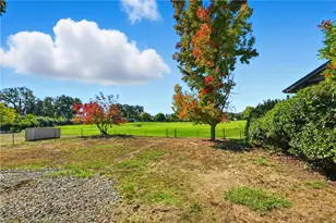 19575 Old Creek Rd, Hidden Valley Lake, CA 95467 - Photo 23