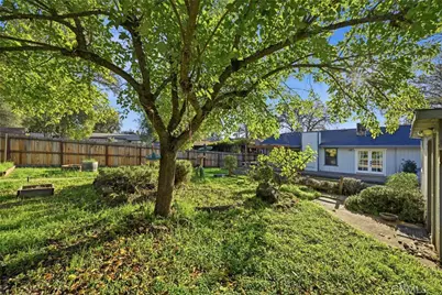 18752 North Shore, Hidden Valley Lake, CA 95467 - Photo 29