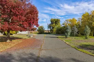 8 Queen Ann, Lakeport, CA 95453 - Photo 9