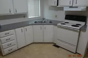 3327 Green Ave, Clearlake, CA 95422 - Photo 9