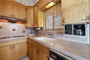 12805 Lakeshore Dr, Clearlake, CA 95422 - Photo 17