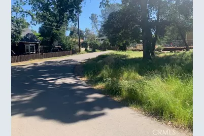 14245 Woodland, Clearlake, CA 95422 - Photo 3
