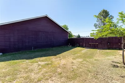 17706 Holly Way, Clearlake Oaks, CA 95423 - Photo 25