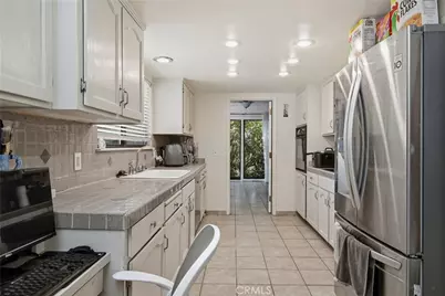 18670 Maple Leaf Court, Hidden Valley Lake, CA 95467 - Photo 5