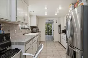 18670 Maple Leaf Ct, Hidden Valley Lake, CA 95467 - Photo 5