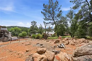 18685 Oak Grove, Hidden Valley Lake, CA 95467 - Photo 27