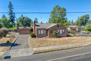 295 Clear Lake Ave, Lakeport, CA 95453 - Photo 1