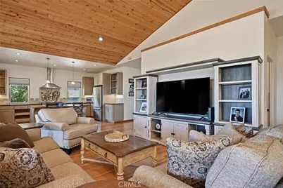 16542 Crescent Court, Hidden Valley Lake, CA 95467 - Photo 11