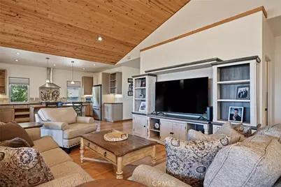 16542 Crescent Court, Hidden Valley Lake, CA 95467 - Photo 11
