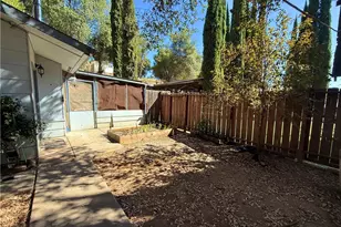 3096 Lakeview Dr, Nice, CA 95464 - Photo 17