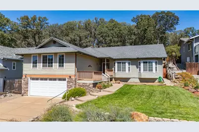 19516 Mountain Meadow N., Hidden Valley Lake, CA 95467 - Photo 31