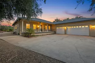 19512 Stonegate Rd, Hidden Valley Lake, CA 95467 - Photo 3