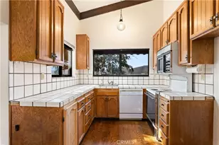 10155 Lakeshore Dr, Clearlake, CA 95422 - Photo 11