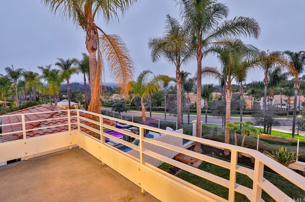 5 Anacapri, Laguna Beach CA  92677-8630 exterior