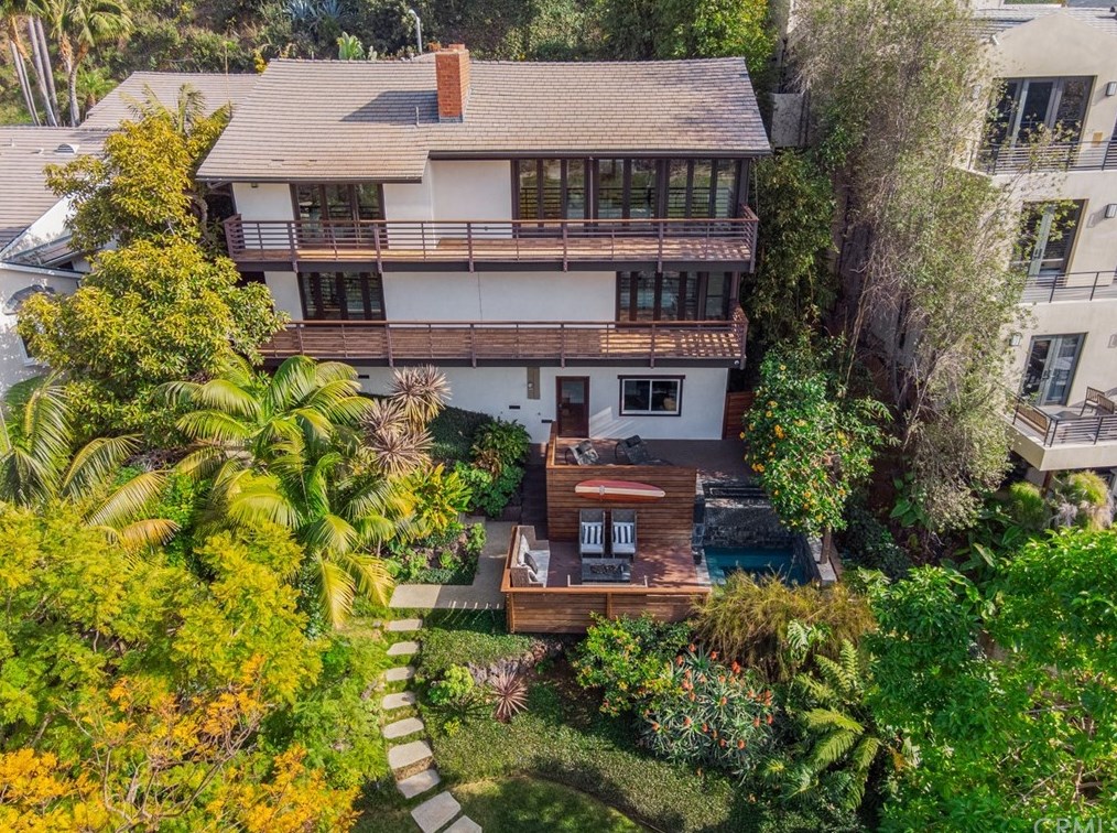 247 Emerald Bay, Laguna Beach CA  92651-1210 exterior