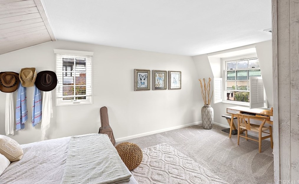 626 Anita St, Laguna Beach CA  92651-2906 exterior
