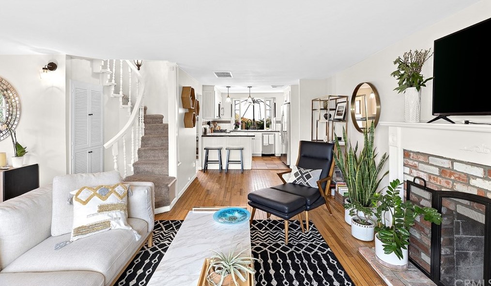 626 Anita St, Laguna Beach CA  92651-2906 exterior