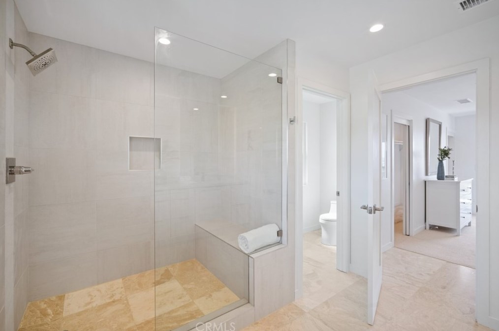 24231 Las Naranjas Dr, Laguna Beach CA  92677-2116 exterior