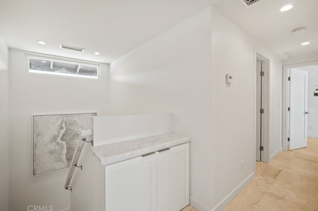 24231 Las Naranjas Dr, Laguna Beach CA  92677-2116 exterior