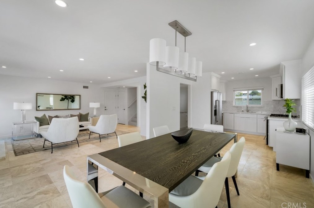 24231 Las Naranjas Dr, Laguna Beach CA  92677-2116 exterior