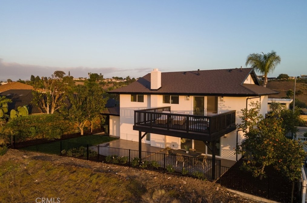 24231 Las Naranjas Dr, Laguna Beach CA  92677-2116 exterior