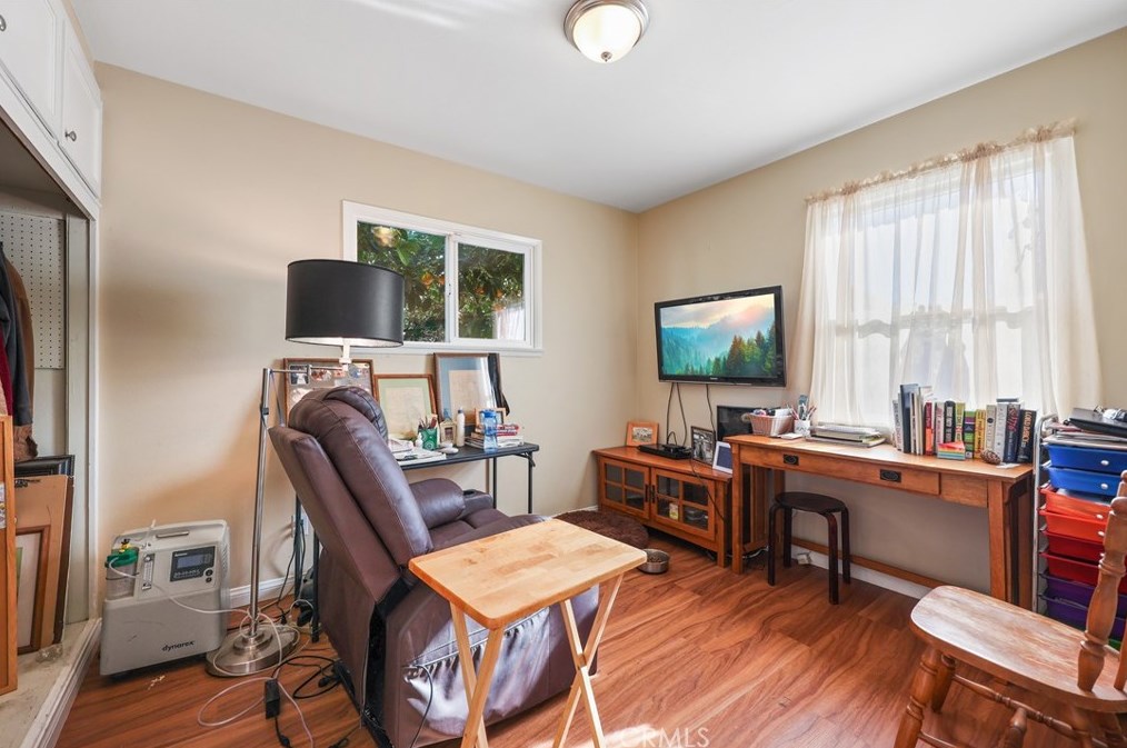 6112 Apache Rd, Westminster CA  92683-1918 exterior